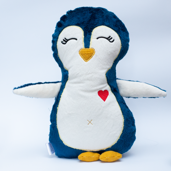 Pluszowy pingwin z serduszkiem